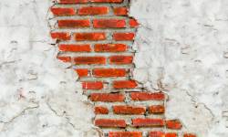 Звуки Стены в домах: удары, сверления, стук, разрушения