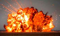 Звуки Взрывов и взрывной волны: бомбы, ракеты, динамита