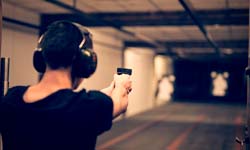 Звуки Стрельбы и перезарядки оружия: громкие, реалистичные